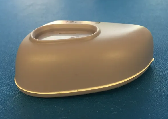 Closed unit — sealed housing configuration